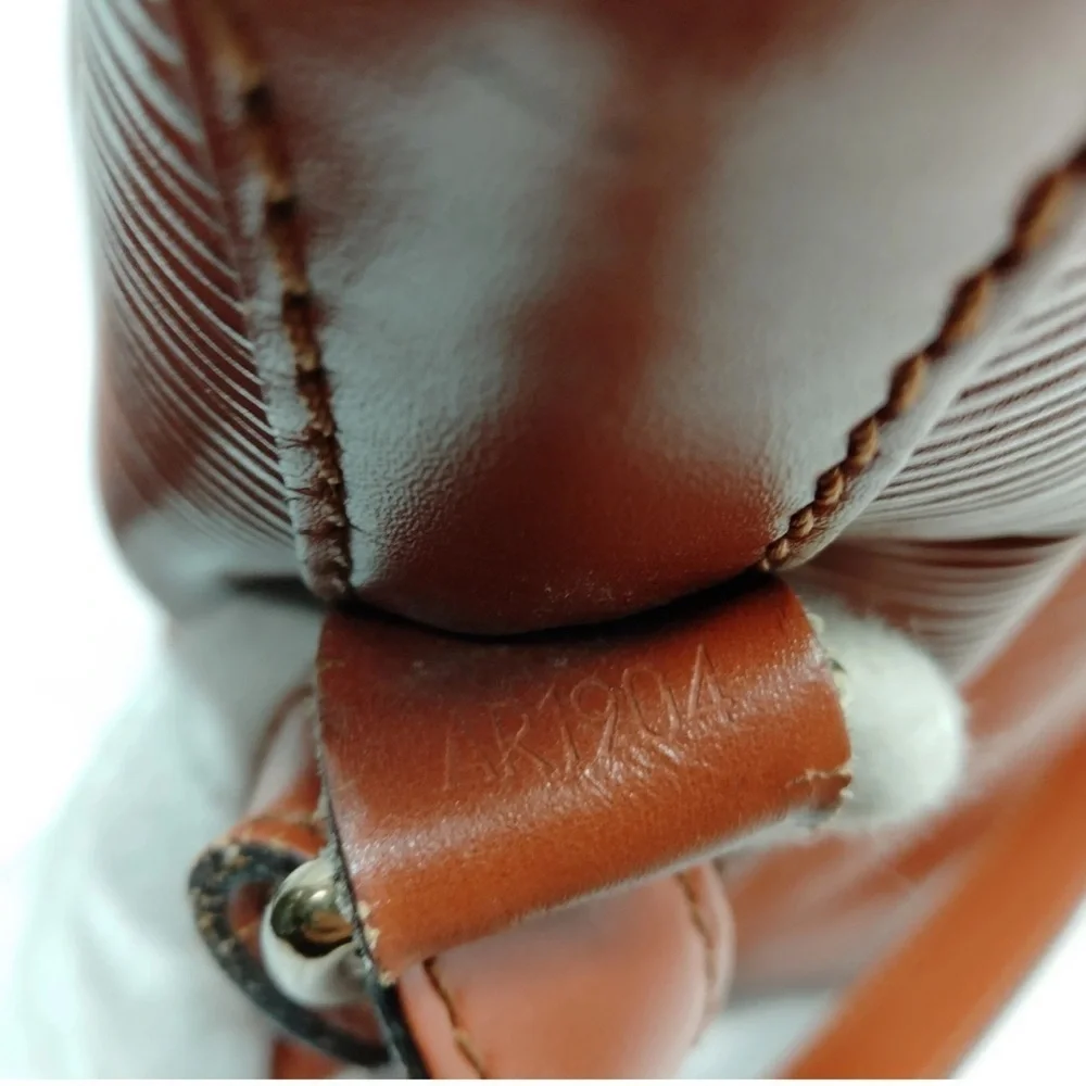Louis Vuitton this elegant